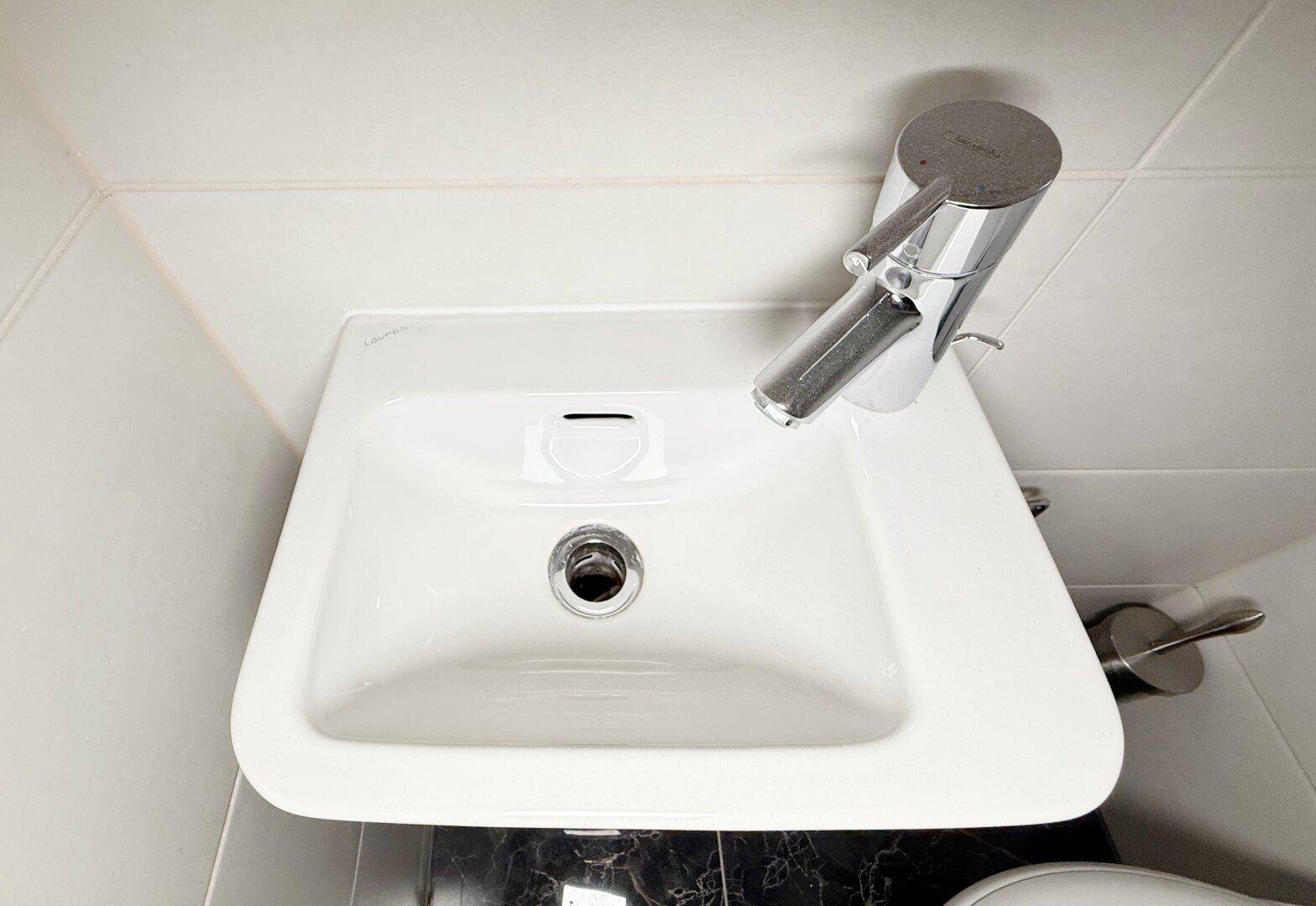 WC Waschbecken