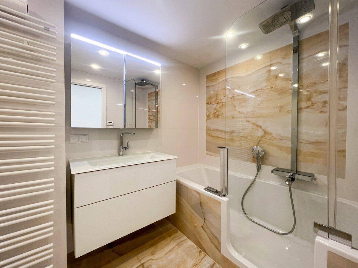 Badezimmer 1