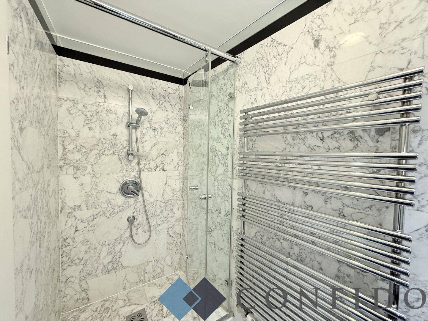 Badezimmer 1
