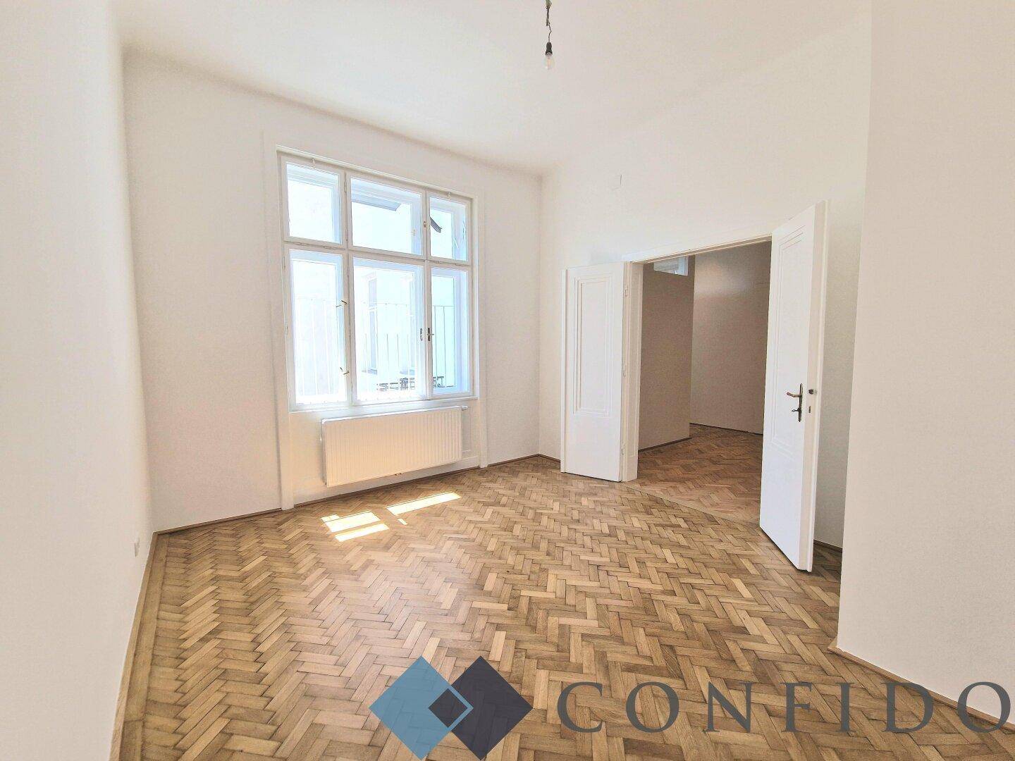 Erstbezug nach Sanierung! Stilvolle Altbauwohnung in großartiger Lage nahe dem Alten AKH - WG tauglich! - Mehr