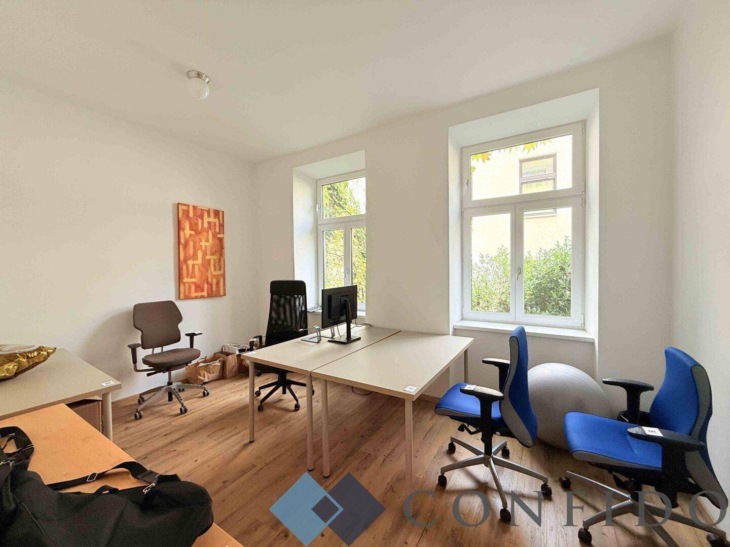 Büro 1