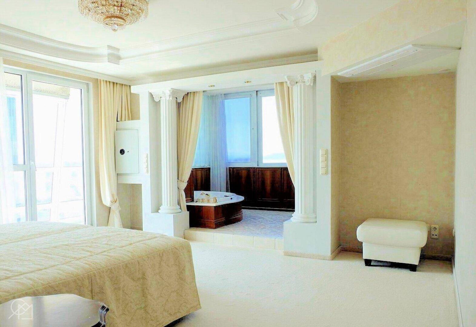 Master-Bedroom