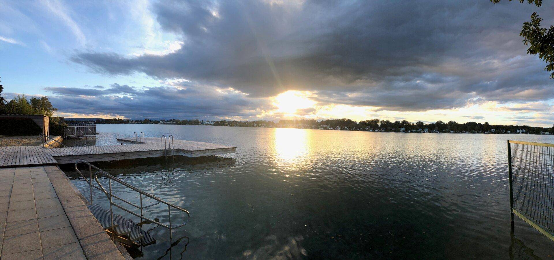 Sommer am See - Wohnen am Wasser - Ferienhaus mit Garten - Ansicht 3