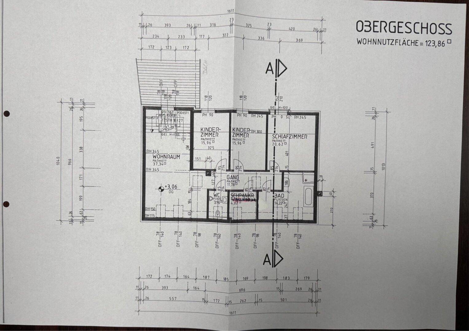 Grundriss des Obergeschosses mit mehreren Schlafzimmern, Bad und separatem WC.