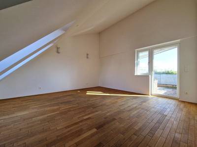 1-Zimmer-Dachgeschoss mit Terrasse, 52 m², Josefstadt, Josefstadt