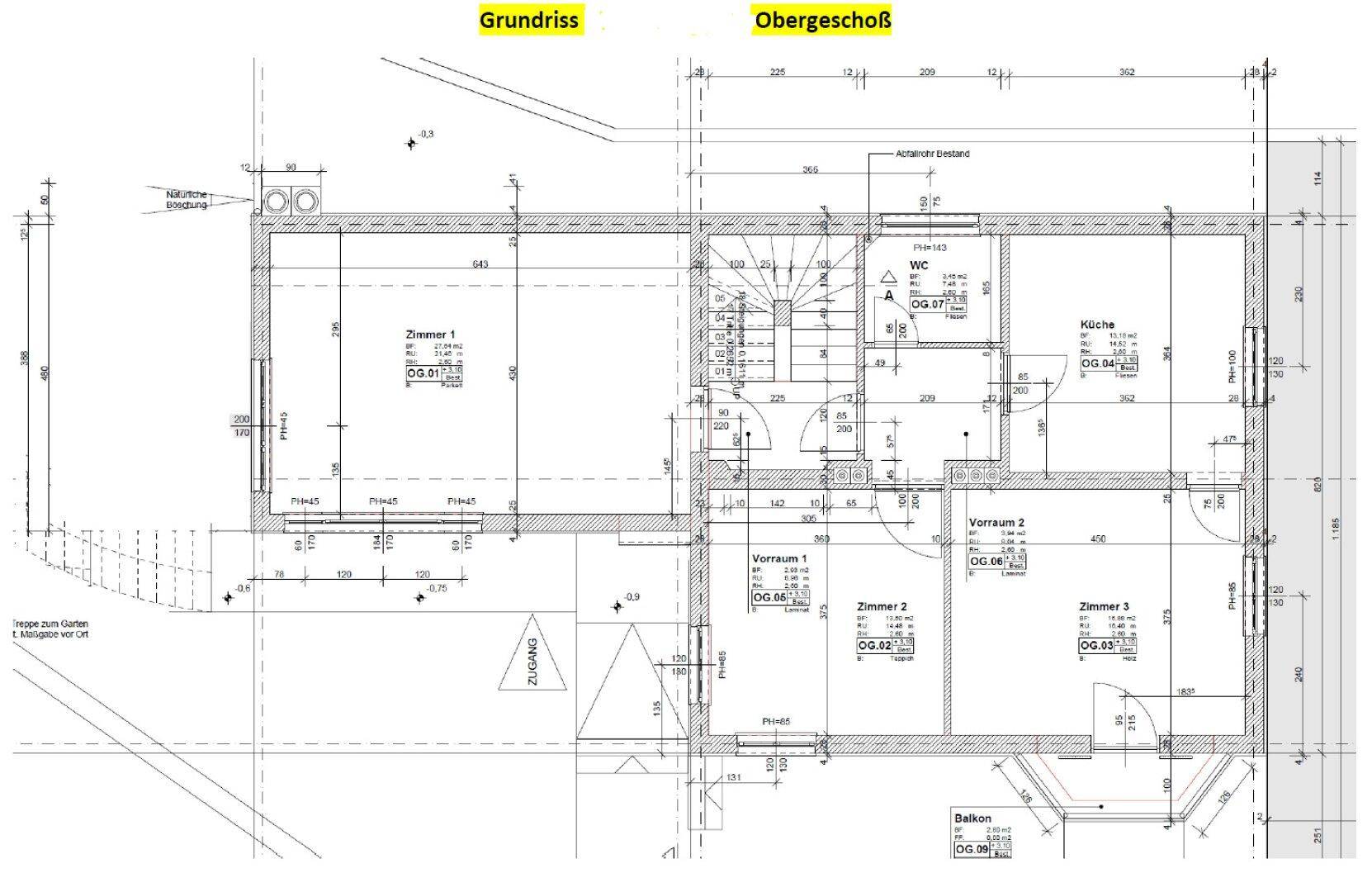 Grundriss des Obergeschosses mit Zimmern, Küche, WC und einem Balkon.