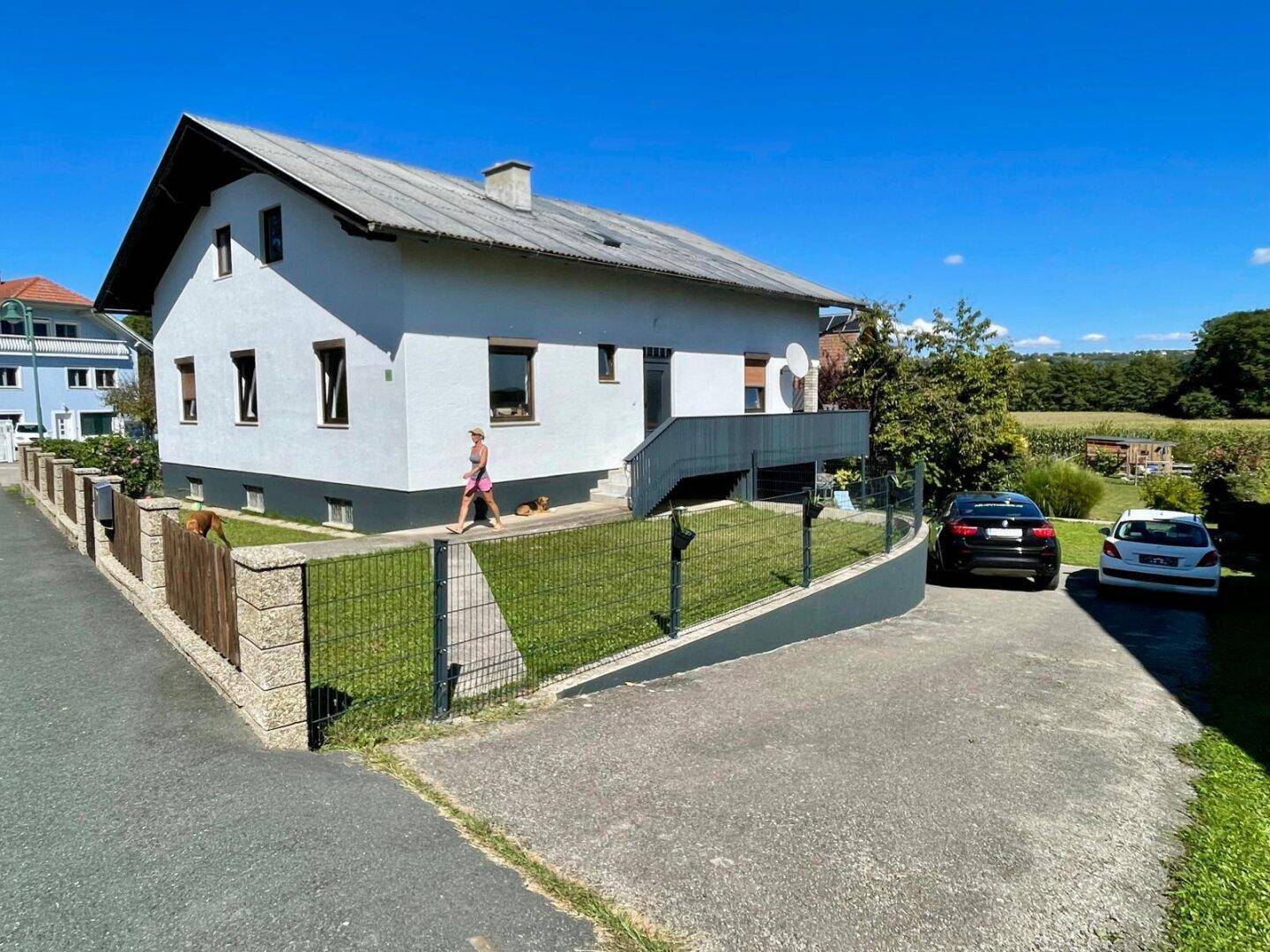 Gemütliches Einfamilienhaus in sonniger Thermenregion und Ruhelage mit traumhaftem Ausblick und großem Gartenhaus - Ansicht 6