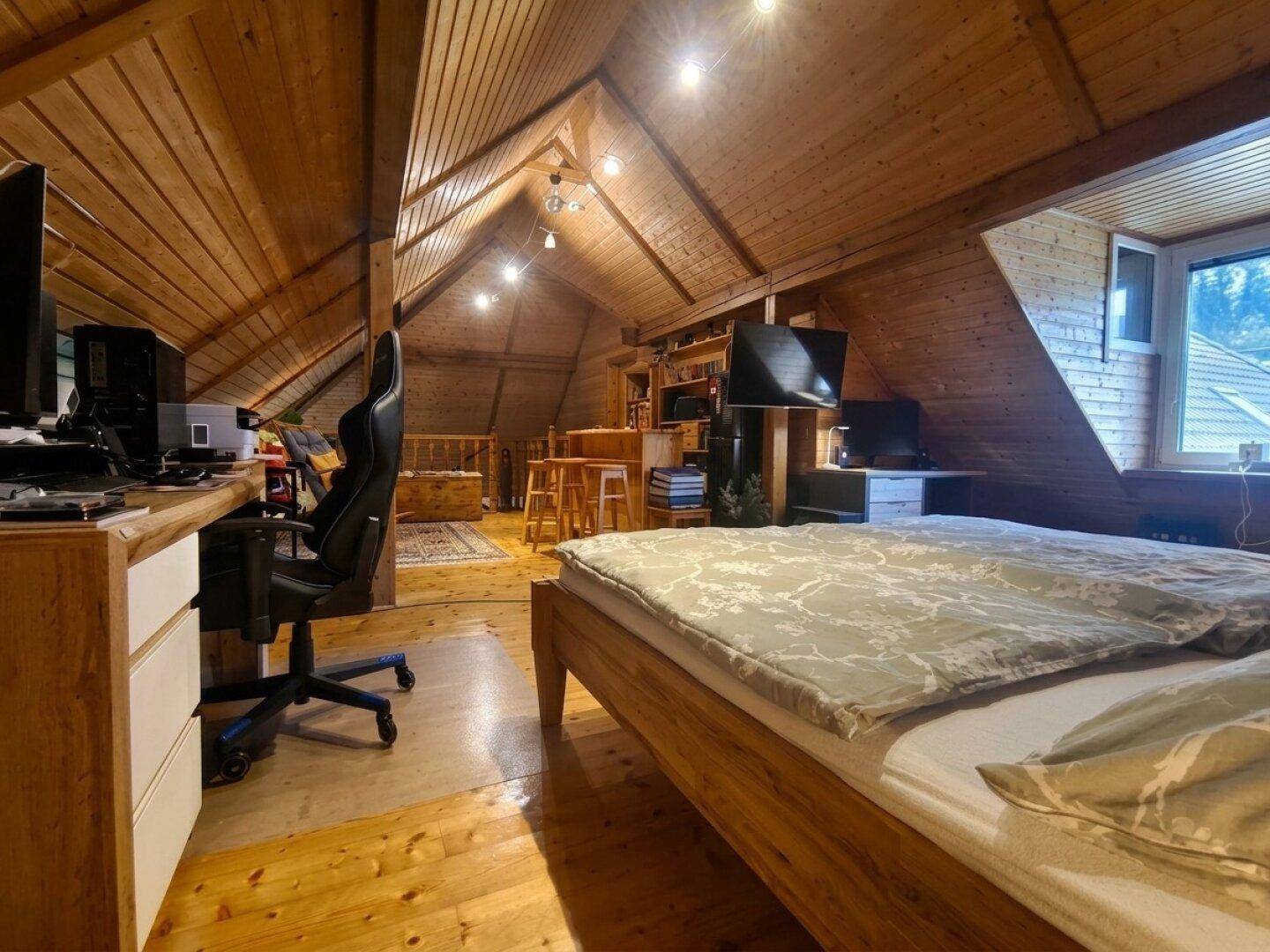 Studio Dachgeschoß