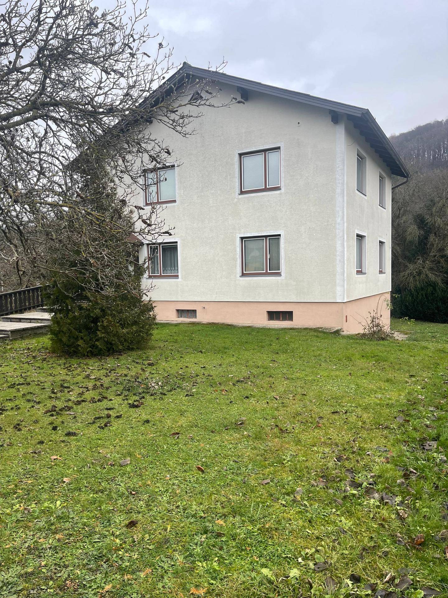 Vielseitiges Mehrfamilienhaus - Ansicht 2