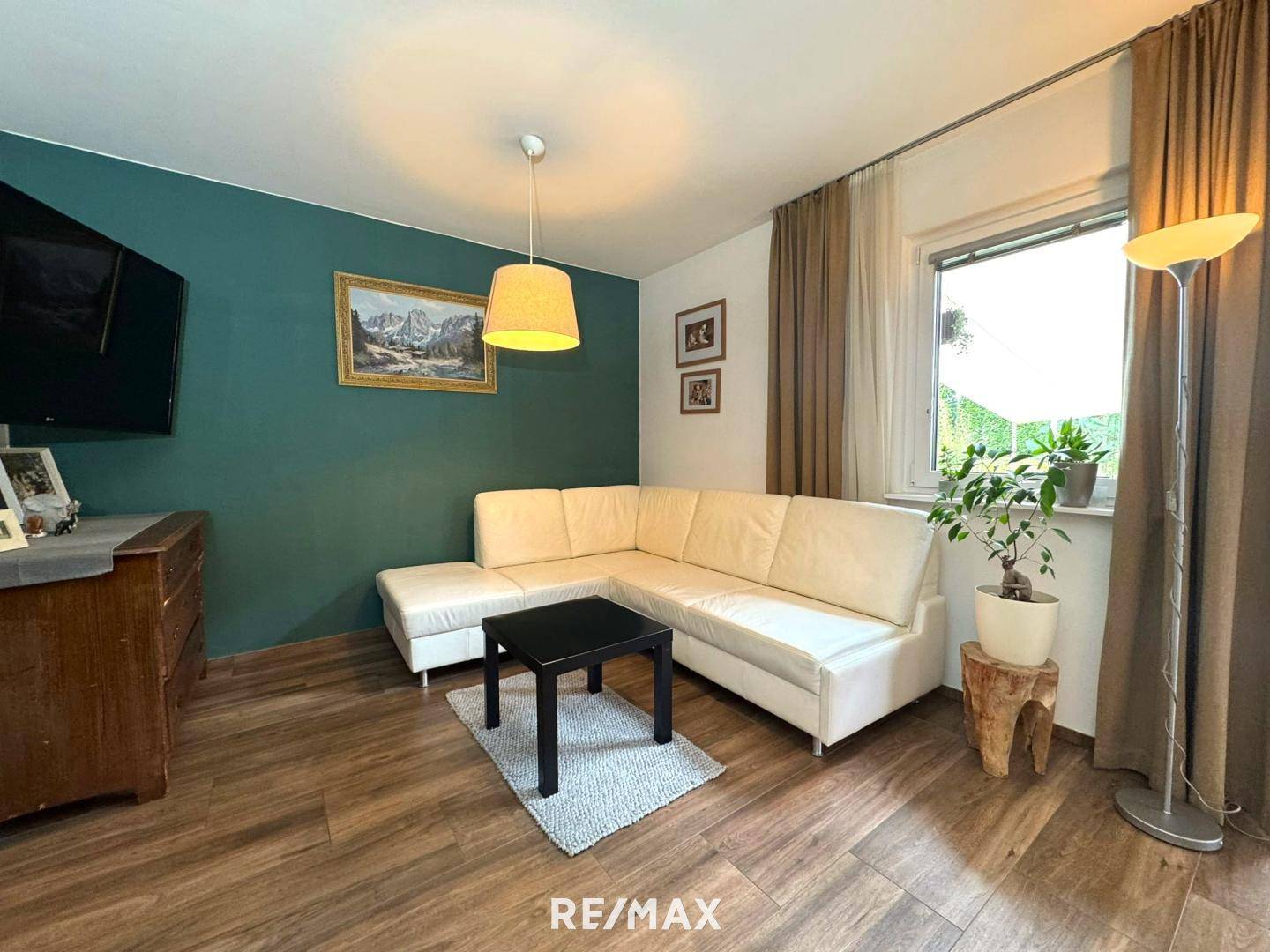 Ihr kleines Wohnparadies: Neuwertiger Bungalow mit Garten und Carport – další