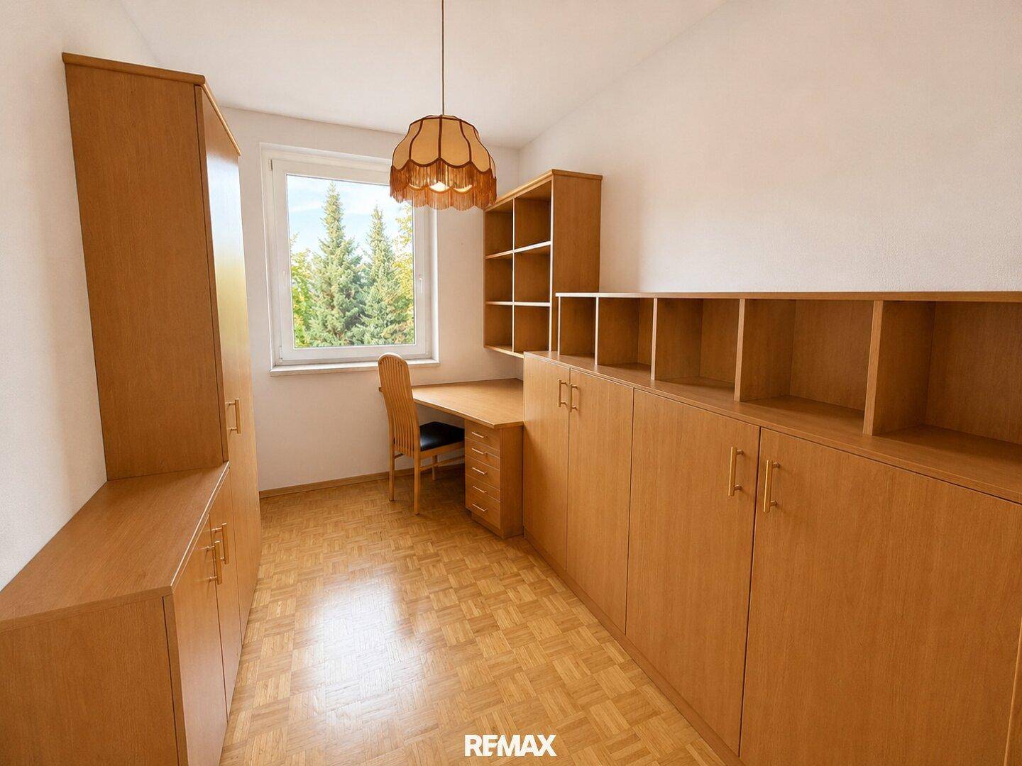 Büro / Kinderzimmer