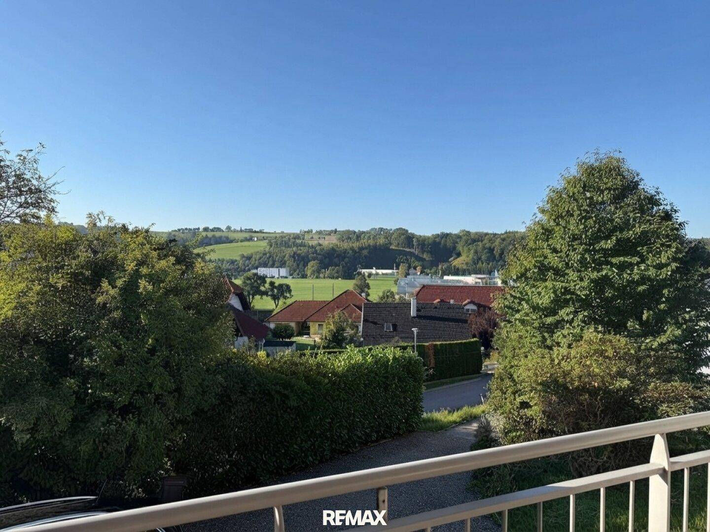 Aussicht von Terrasse nach Westen - EG
