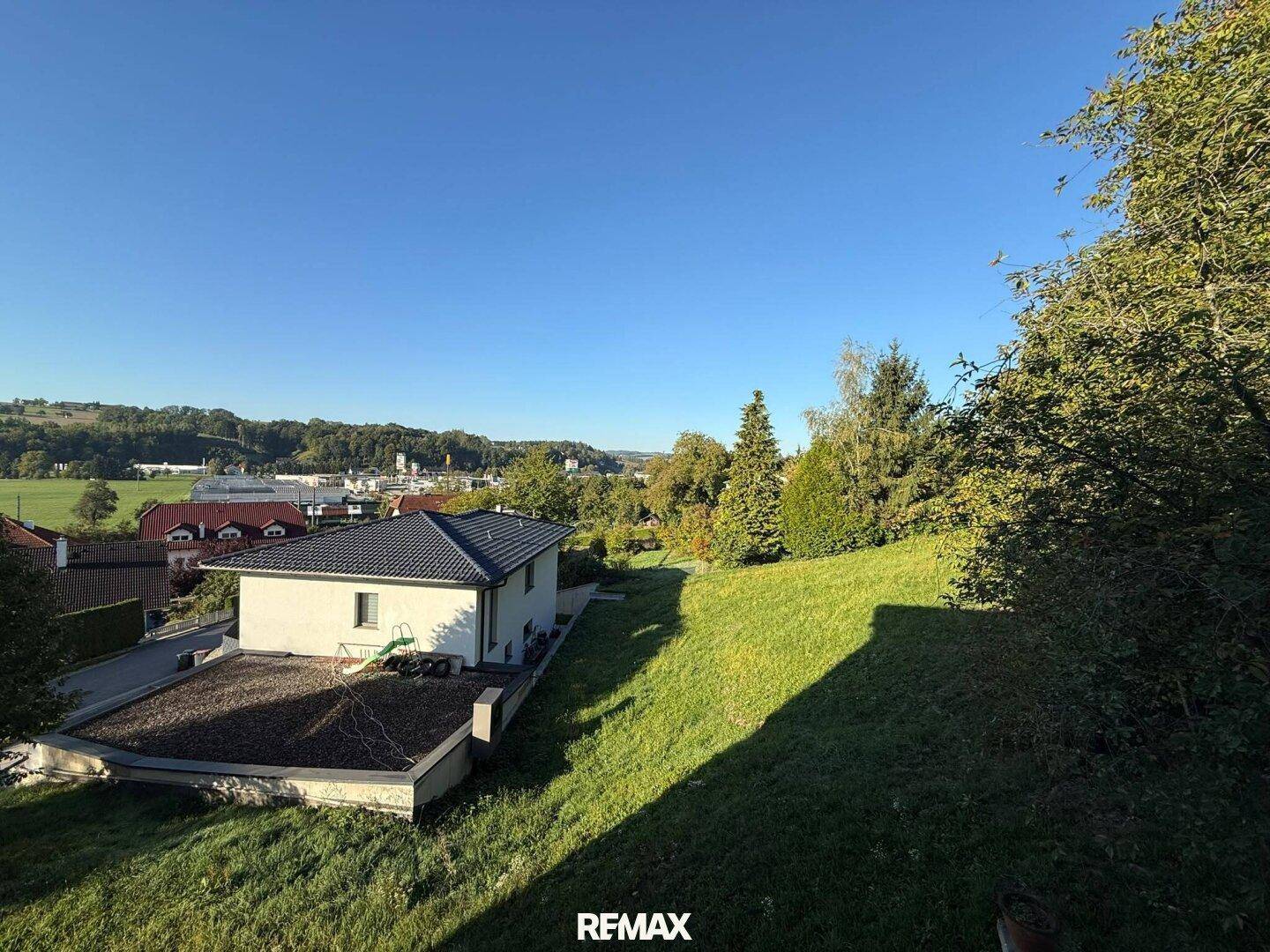 Ausblick von Terrasse - West - EG