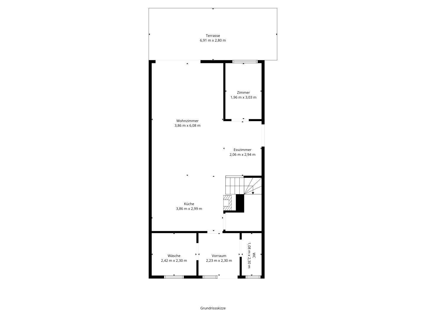 Grundriss des Erdgeschosses mit offener Küche, Wohn-Essbereich, Zimmer und Terrasse.