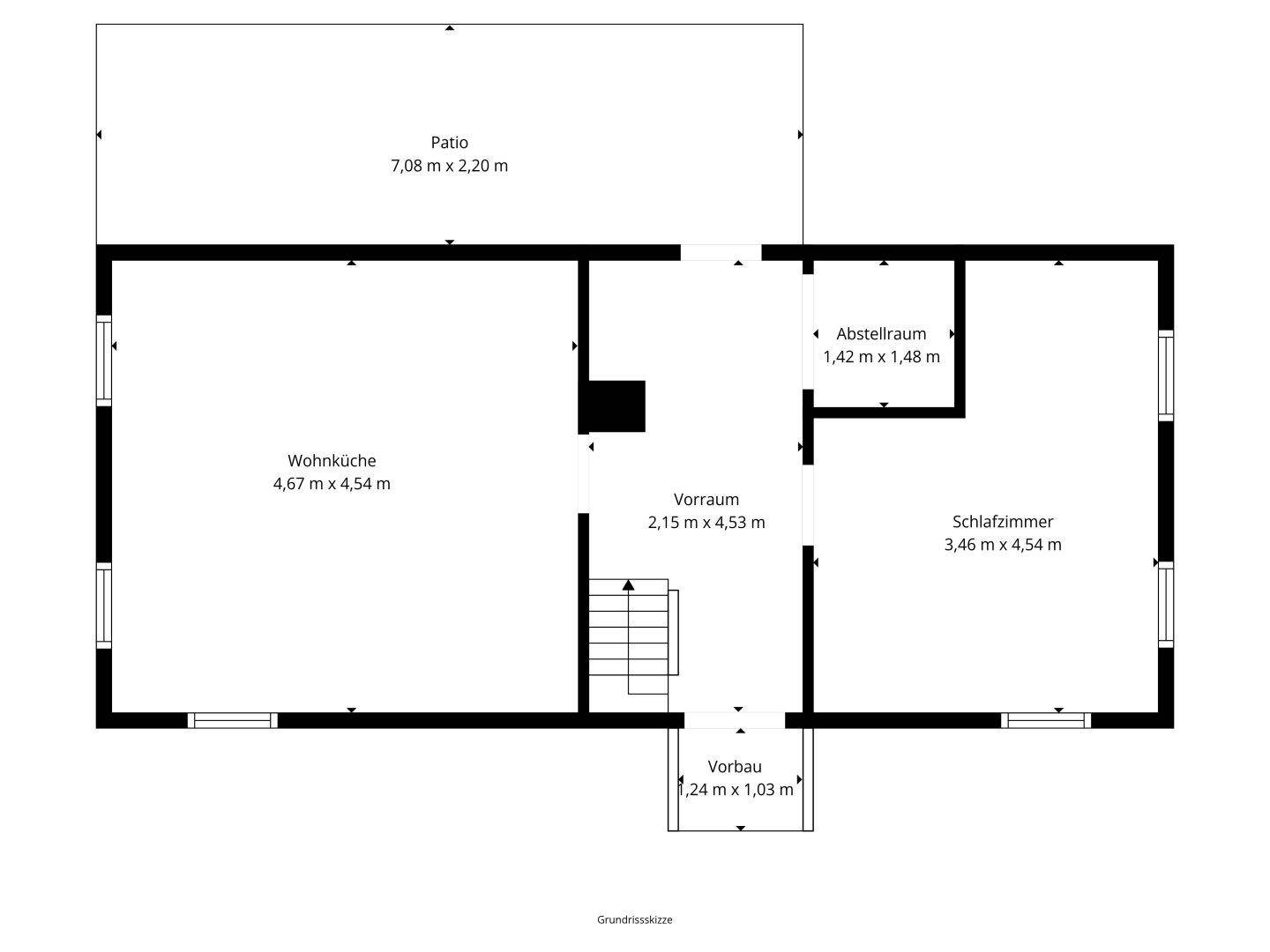 Grundriss-Skizze des Erdgeschosses mit Wohnküche, Schlafzimmer und Patio.
