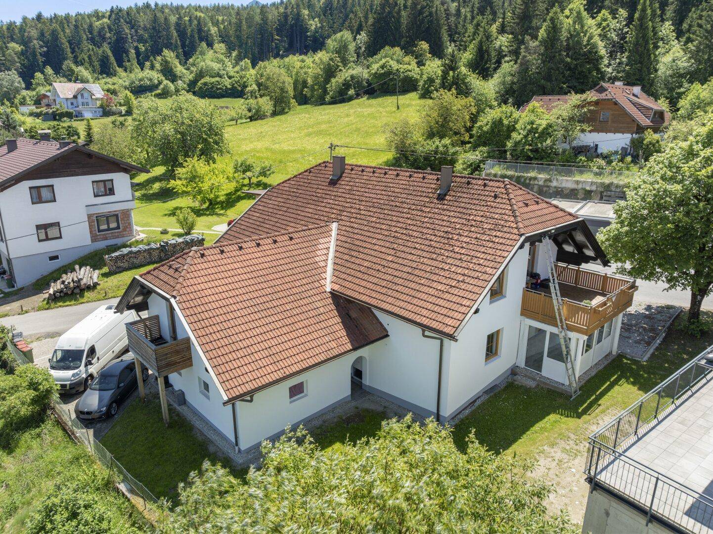 Pogöriach: Mehrfamilienhaus ++++ Sonniges Zinshaus in Faaker See Nähe ++++ - Ansicht 2