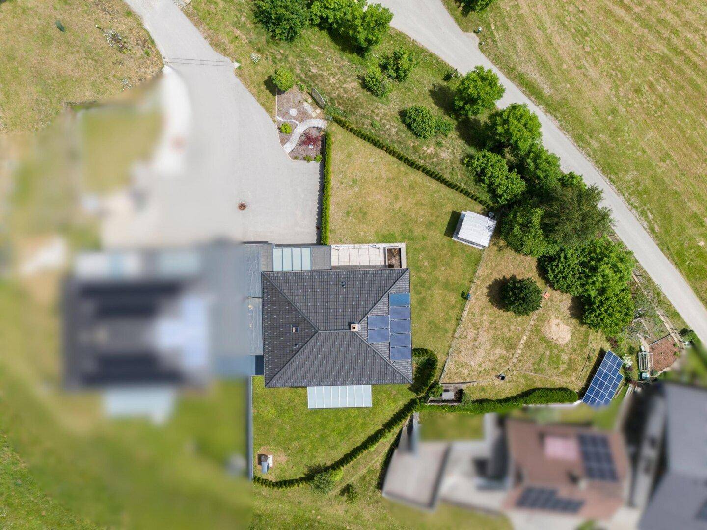Leben mit Panorama – Stilvolle Doppelhaushälfte in traumhafter Naturlage - Ansicht 3