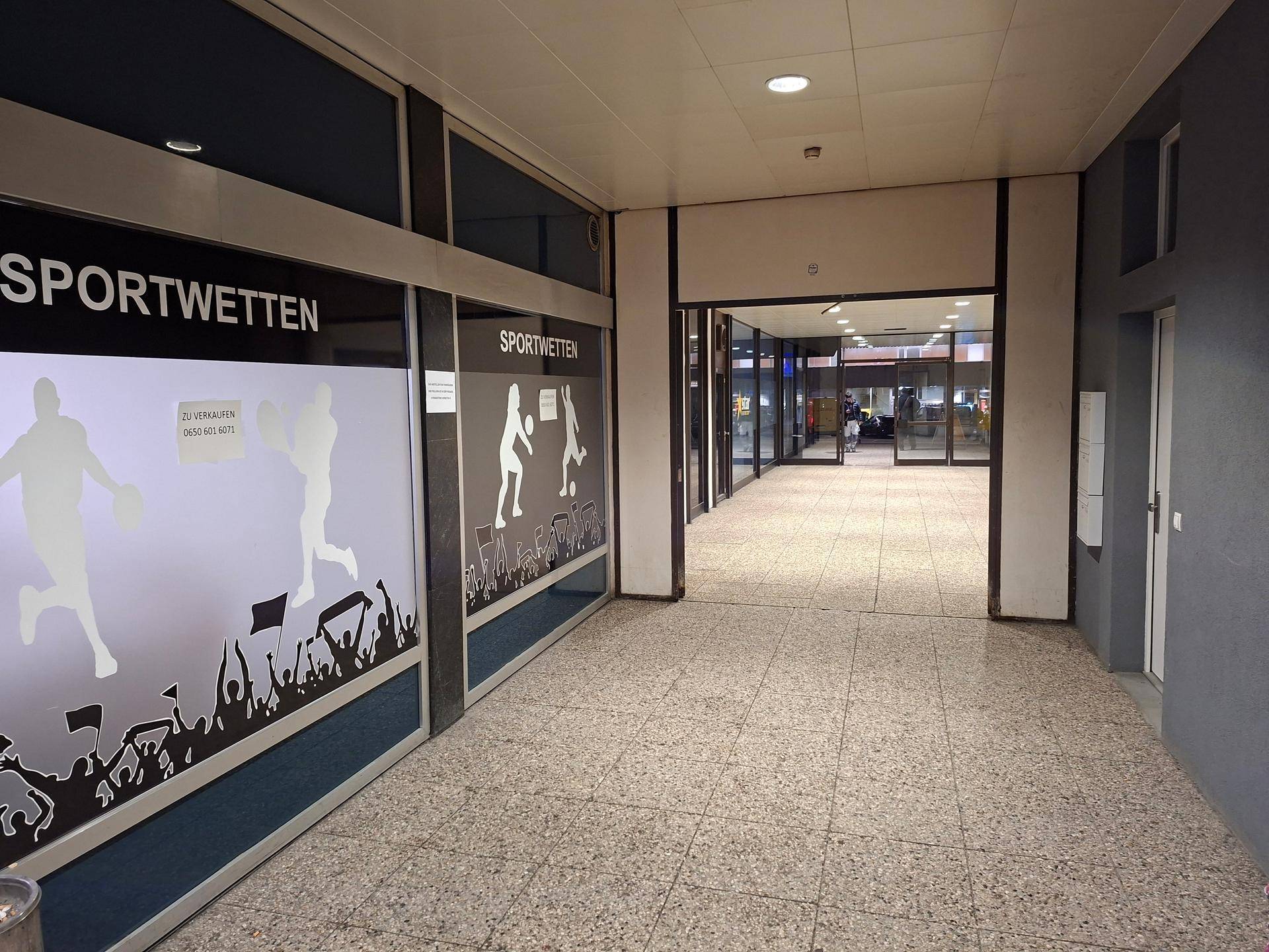 Provisionsfrei: Etablierte 60 m² Gewerbefläche in Bestlage – Schützenstraße, Innsbruck (Olympiadorf) - Ansicht 2