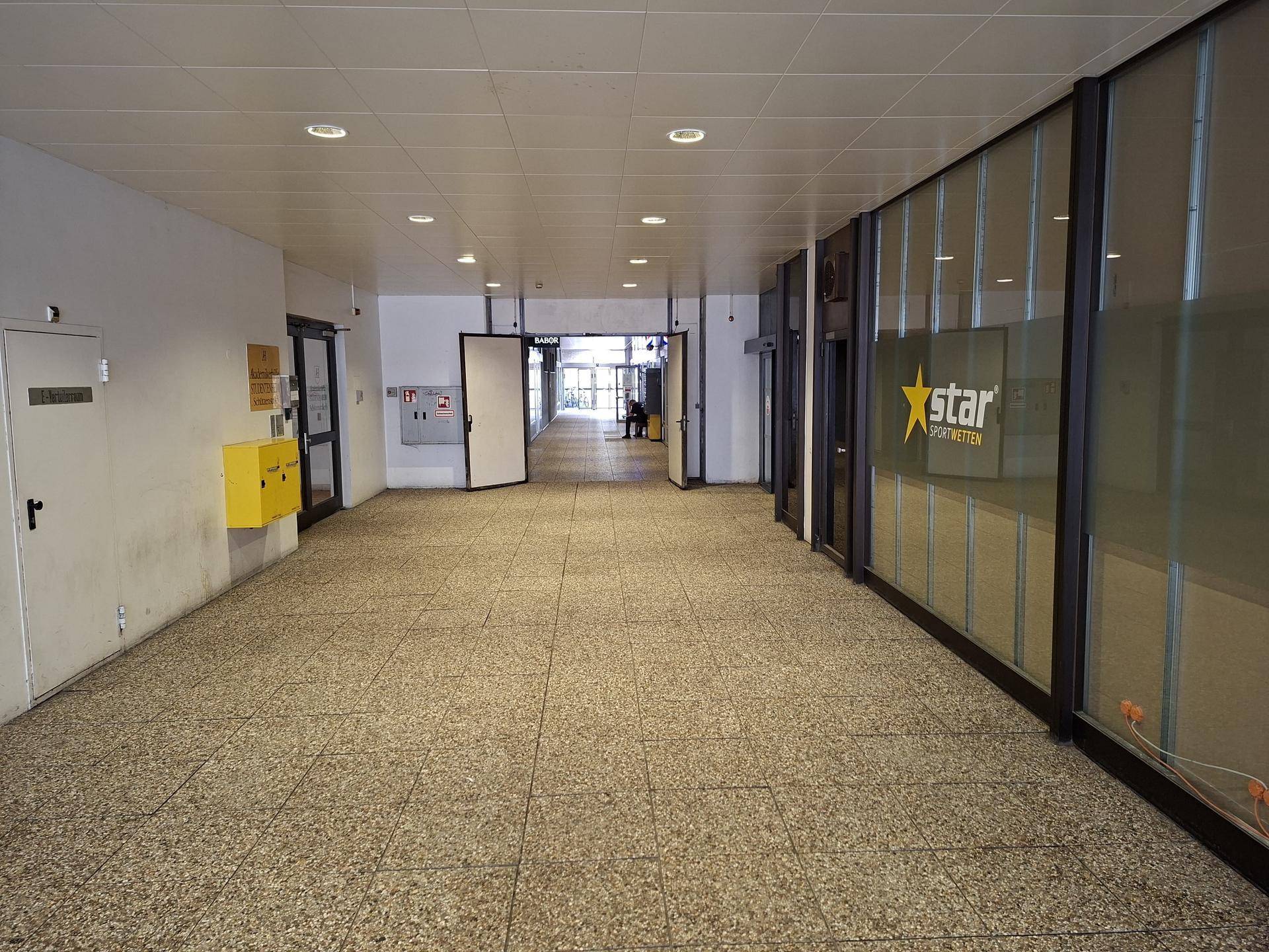 Provisionsfrei: Etablierte 60 m² Gewerbefläche in Bestlage – Schützenstraße, Innsbruck (Olympiadorf) - Ansicht 3
