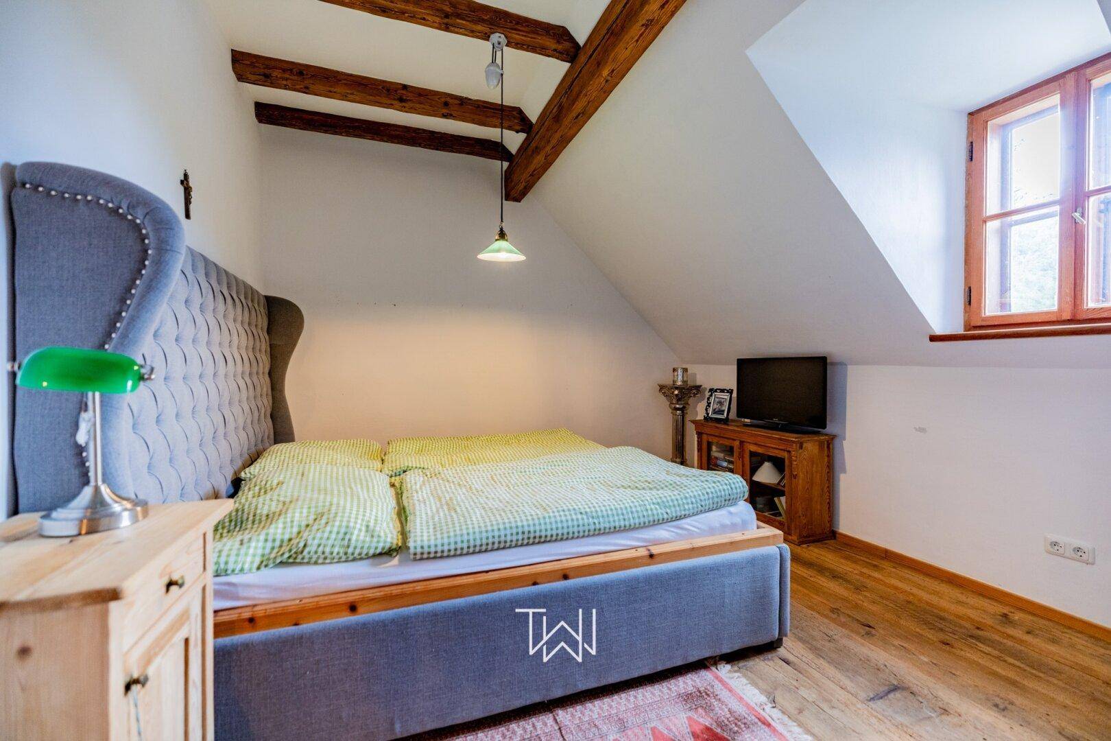 2. Schlafzimmer