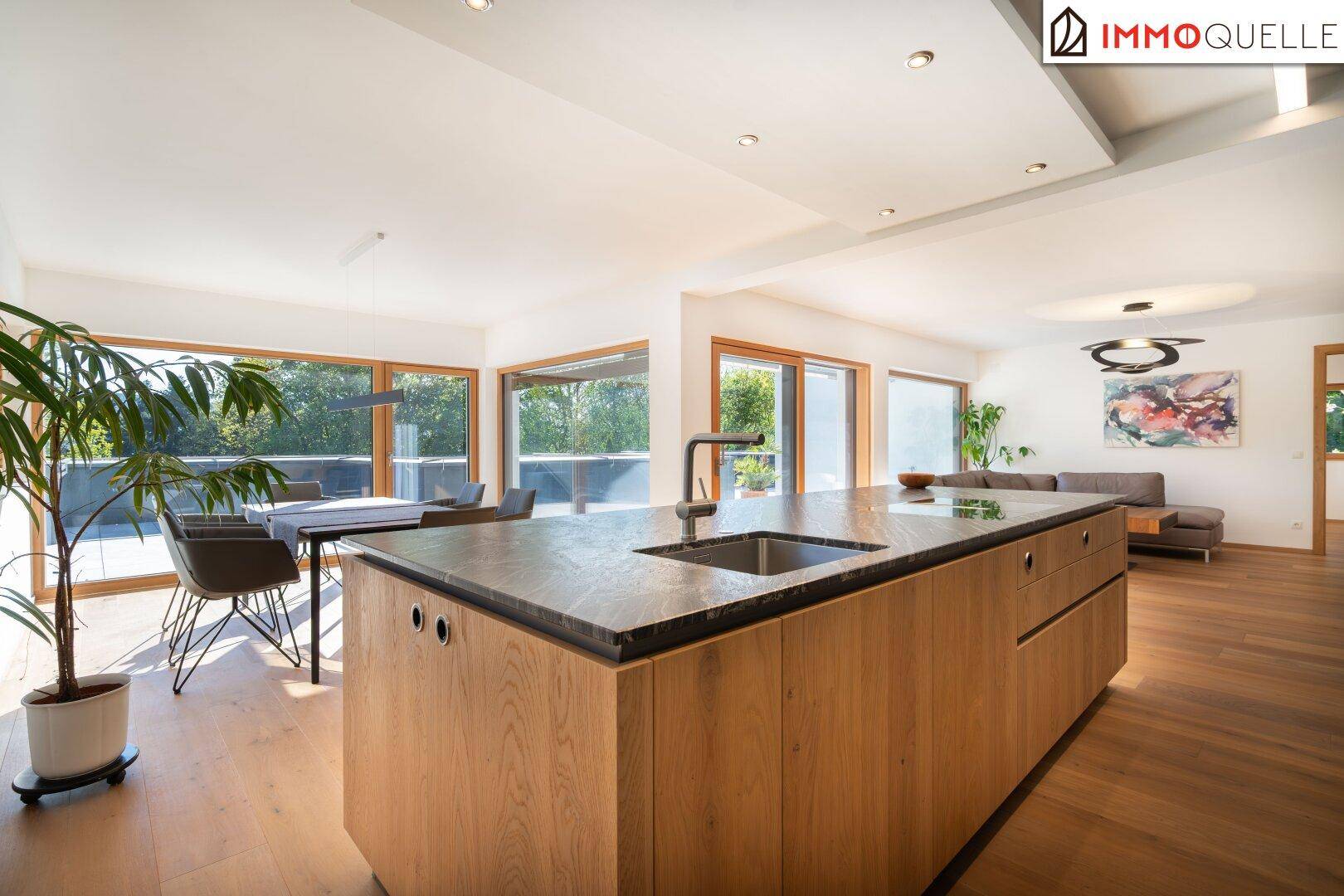 Ein Ort für Anspruchsvolle – Wohnen über dem Mondsee! Terrassenwohnung der Extraklasse mit Südwestblick, Panoramaflair und luxuriöser Ausstattung - Ansicht 4
