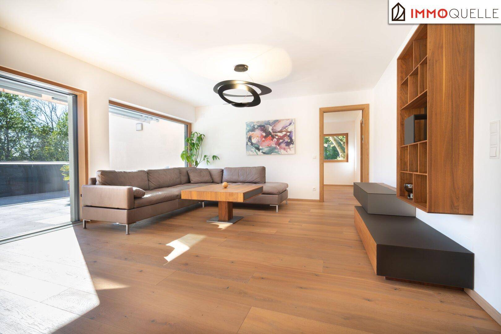 Ein Ort für Anspruchsvolle – Wohnen über dem Mondsee! Terrassenwohnung der Extraklasse mit Südwestblick, Panoramaflair und luxuriöser Ausstattung - Ansicht 2