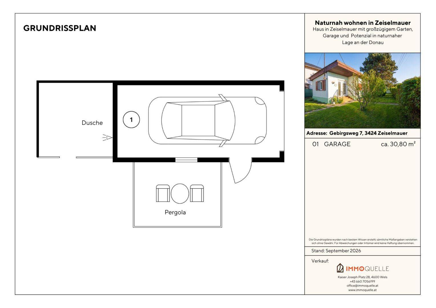 Grundriss der Garage mit integrierter Dusche und einem angrenzenden überdachten Pergola-Bereich.