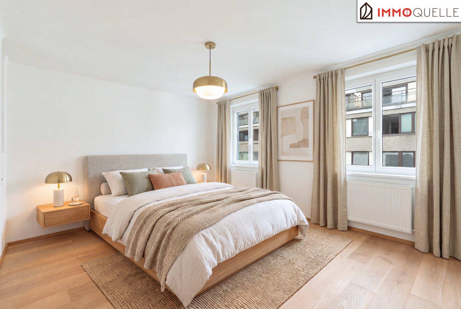 Stilvolles Schlafzimmer mit zwei Fenstern, hellem Parkett und moderner Einrichtung.