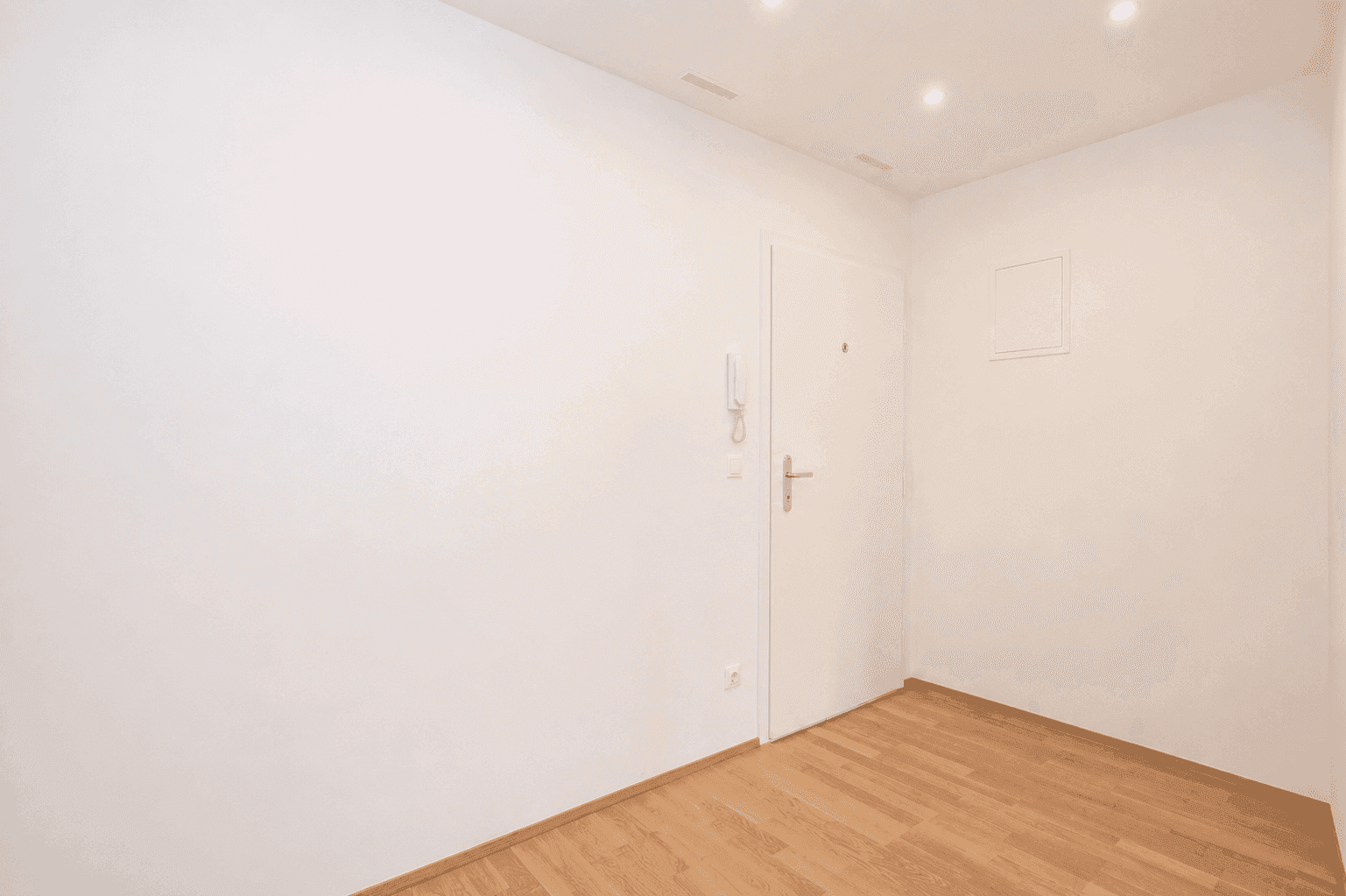 Nachmieter gesucht: Komplett sanierte, helle 2-Zimmer-Wohnung in Penzing mit schönem Ausblick - Mehr