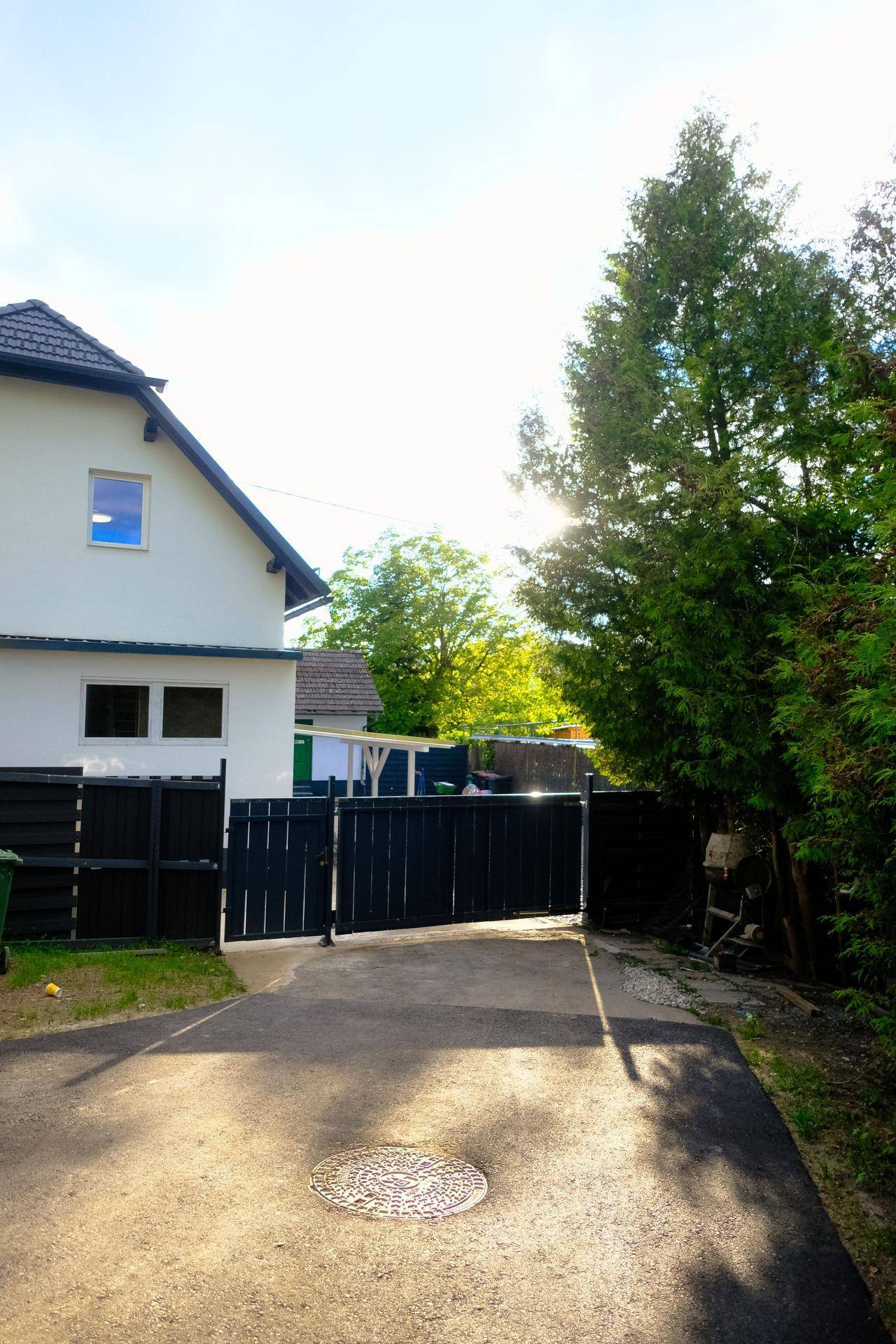 Vollständig generalsaniertes Wohnhaus mit genehmigtem Erweiterungsprojekt - Ansicht 2