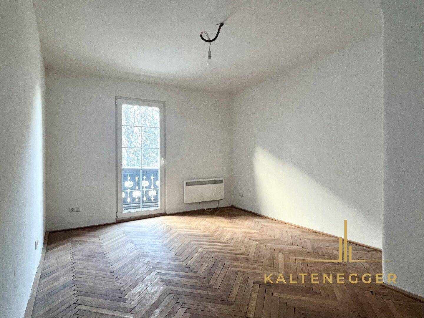 2.Zimmer mit Balkonzugang