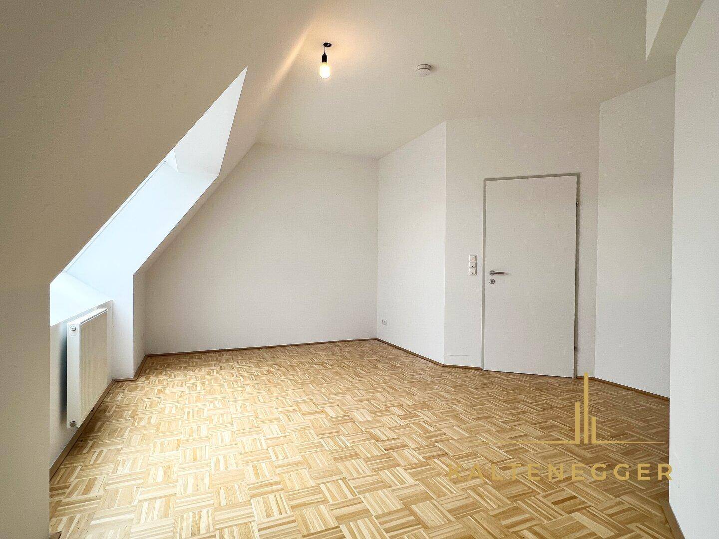 Schlafzimmer 17,88 m² mit Bad