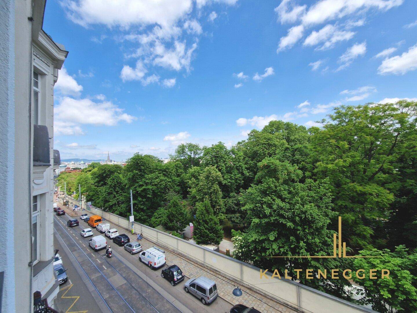 Aussicht von der Loggia aus auf den Stephansdom