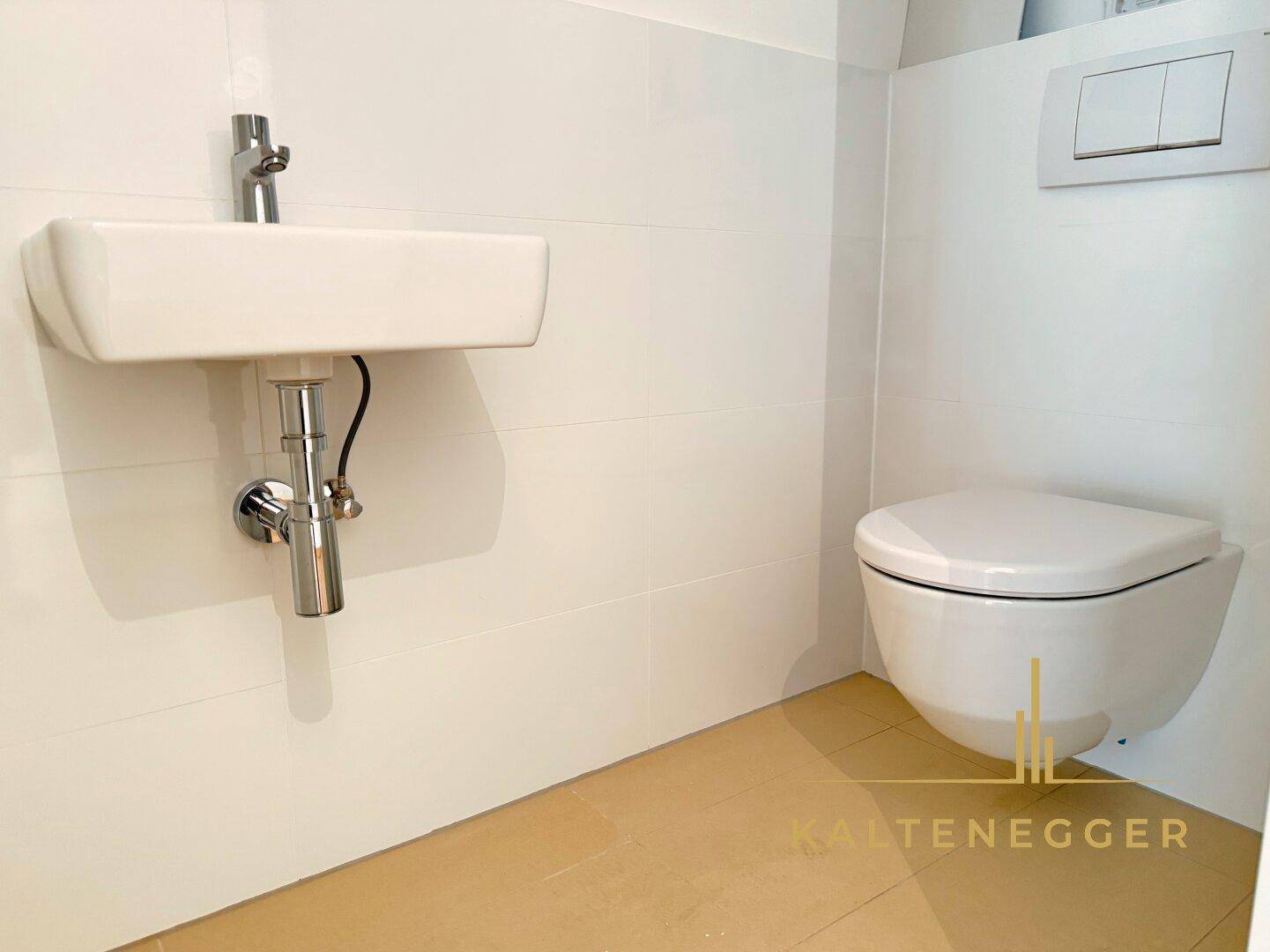 WC 2 (Eingangsbereich) mit ca. 2 m²