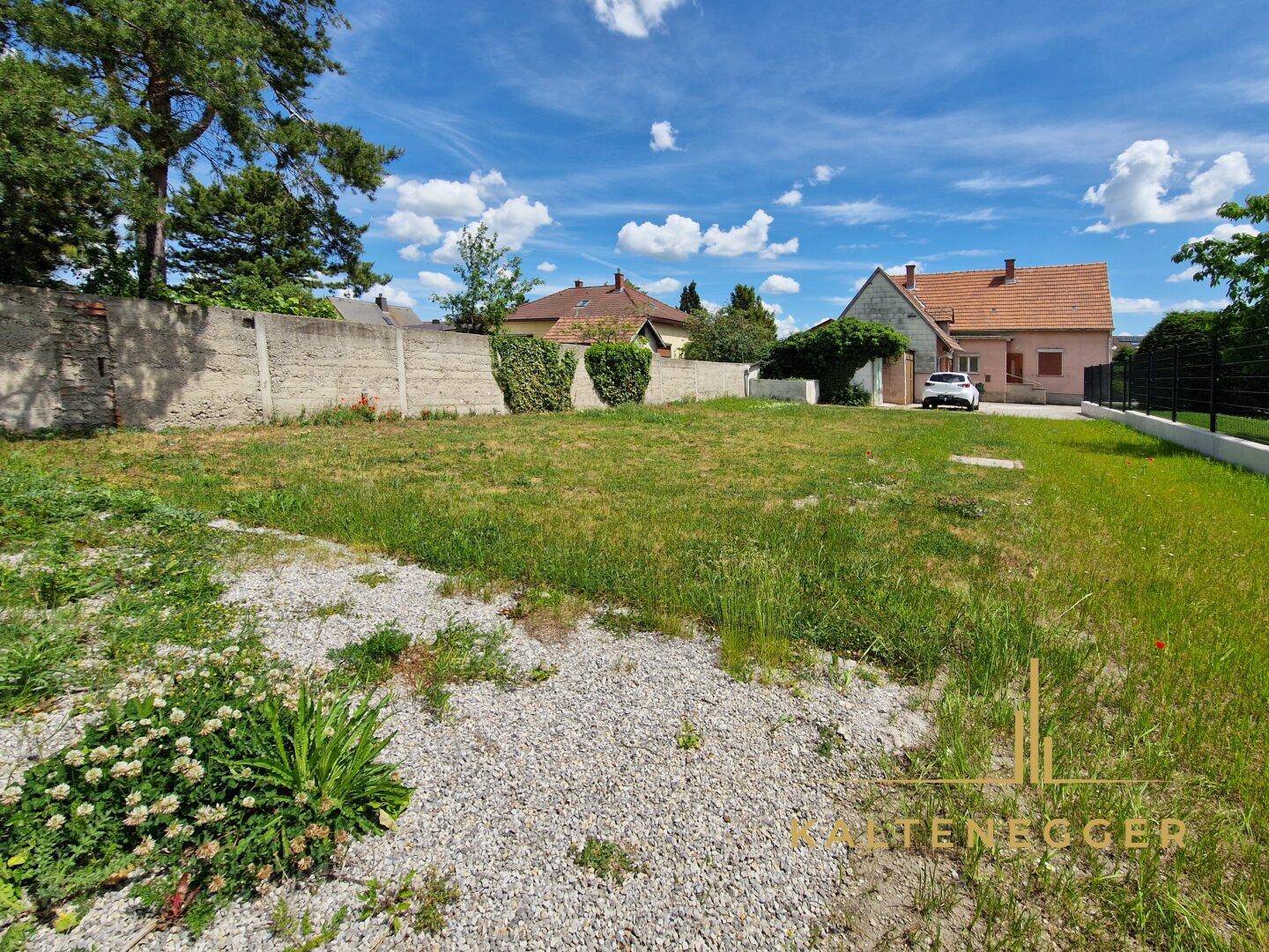 Im wunderschönen Kottingbrunn: Sanierungsbedürftiges Haus auf 706 m² Grundstück - Ansicht 5