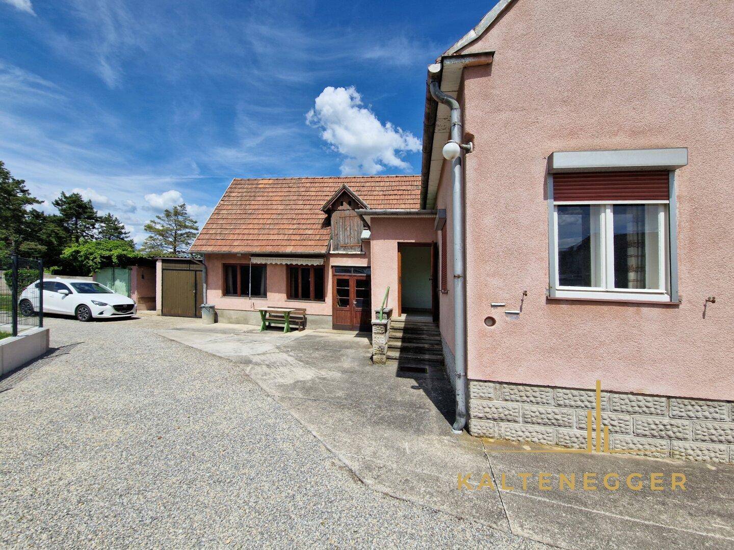 Im wunderschönen Kottingbrunn: Sanierungsbedürftiges Haus auf 706 m² Grundstück - Ansicht 2