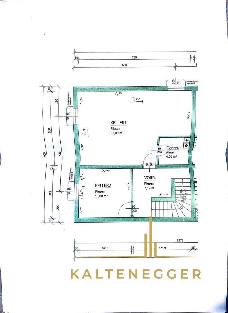 Grundriss des Kellergeschosses mit zwei Kellerräumen und Technikraum.