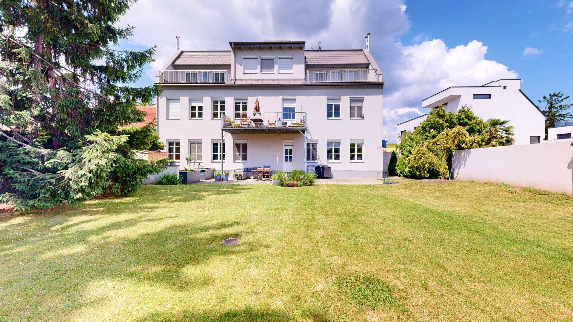 Terrasse und Garten