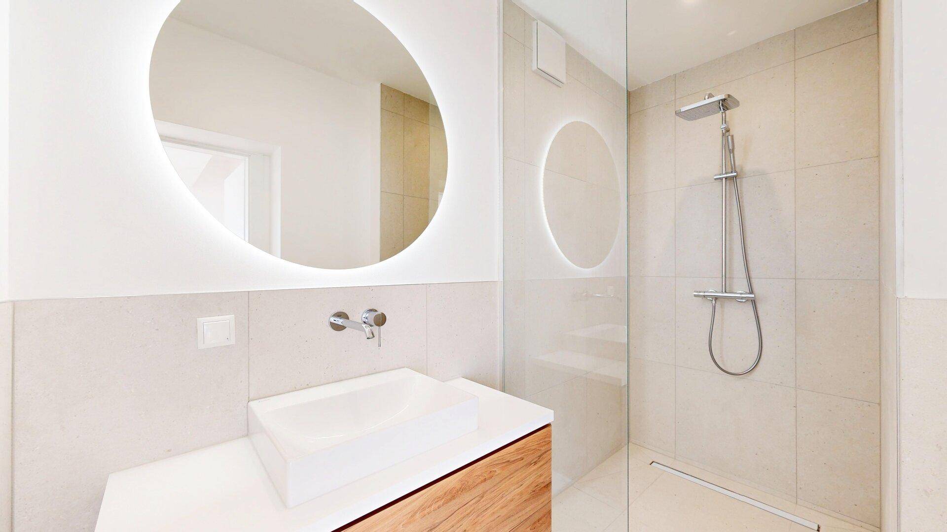 Badezimmer 1