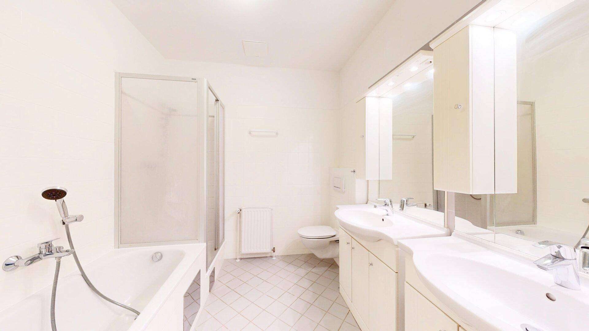 Badezimmer 1