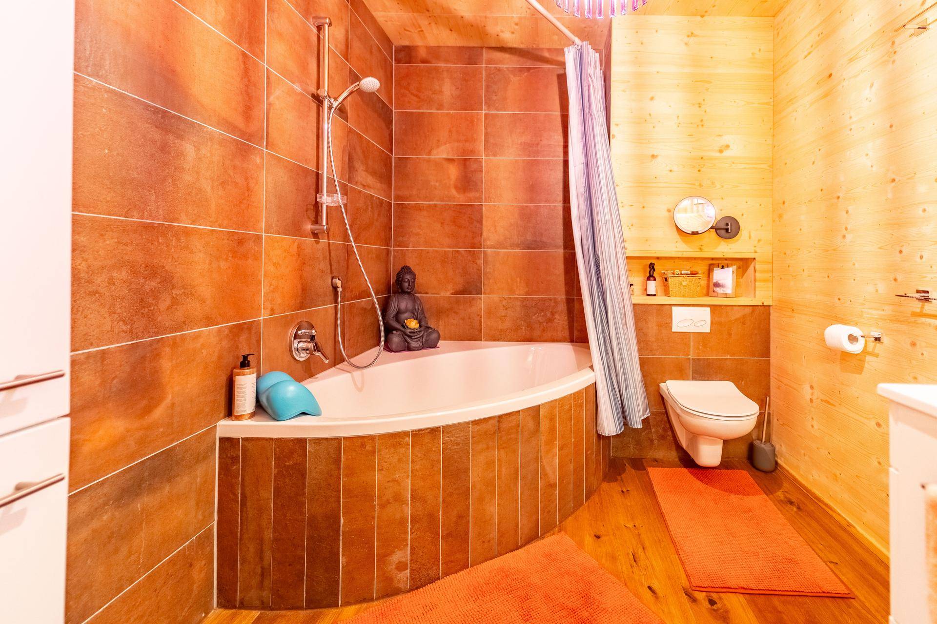 Badezimmer EG