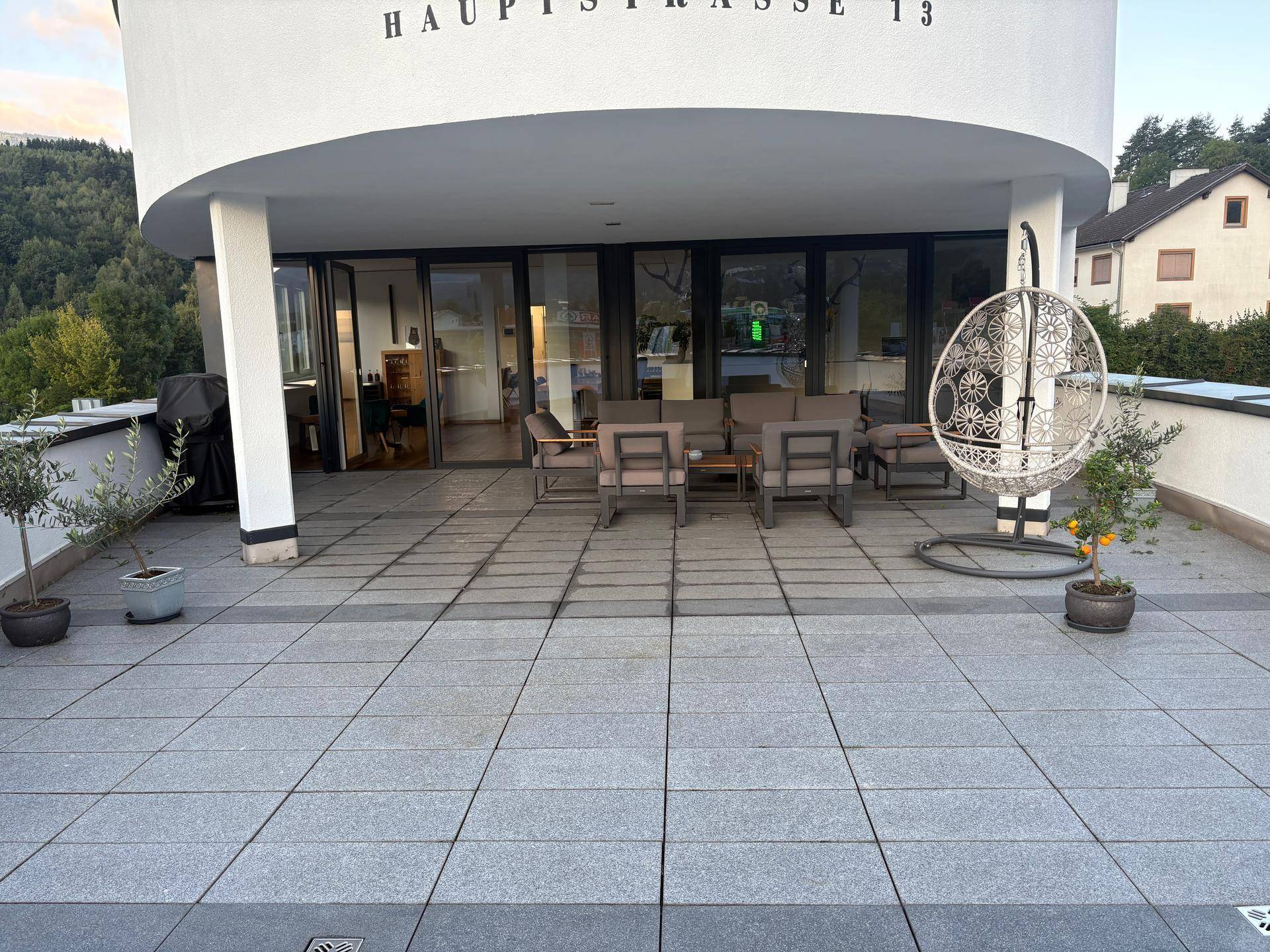 Exklusive, modern renovierte Wohnung mit großer Terrasse in Seeboden - Ansicht 5