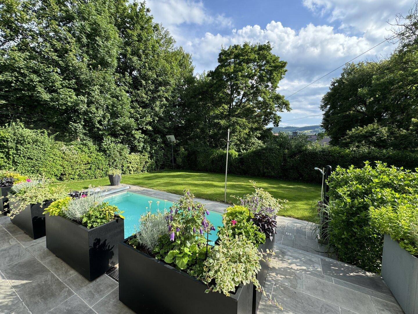 Modernes Einfamilienhaus mit Pool und Grünblick in Gablitz - Widok 6
