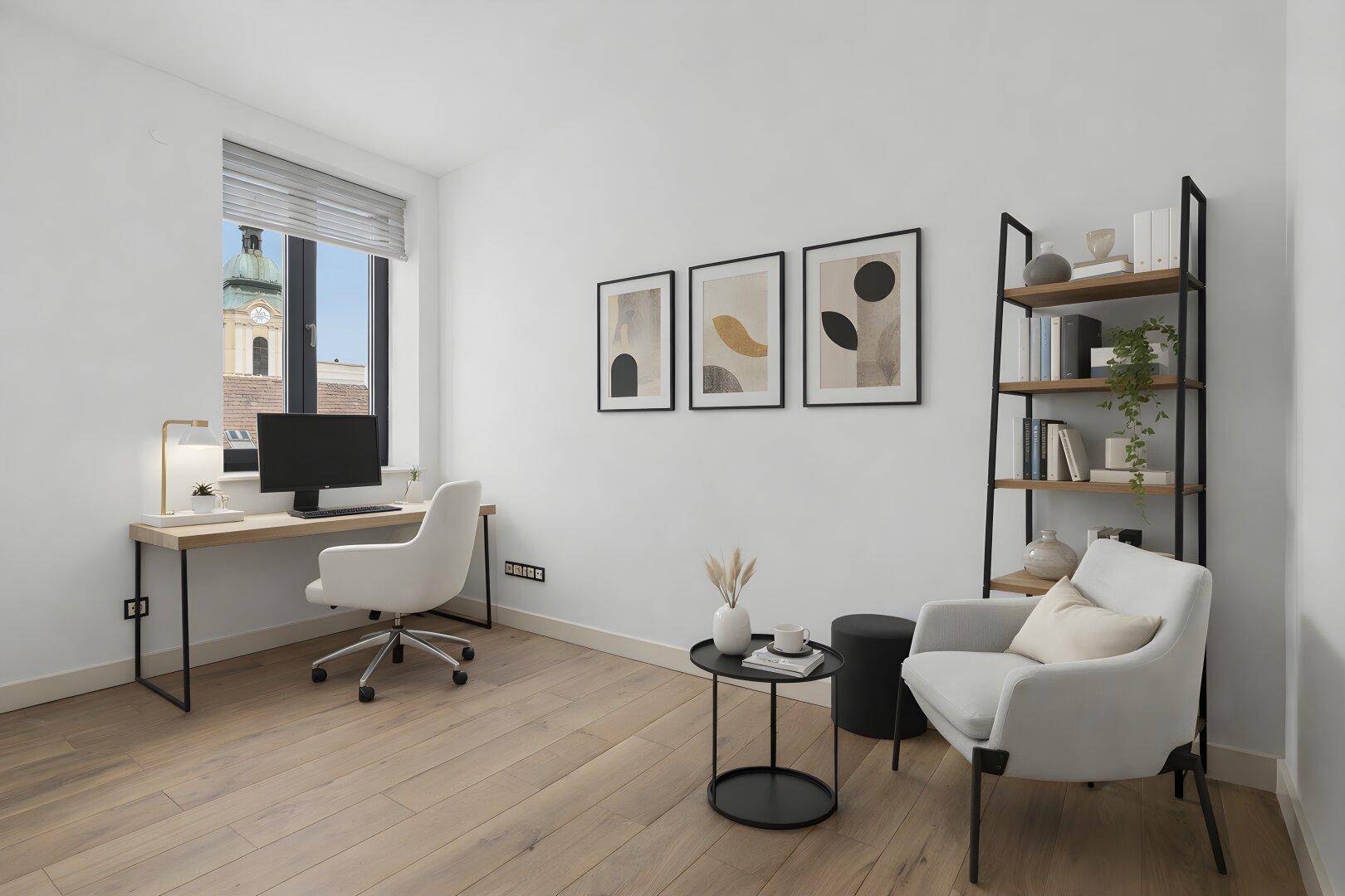 Virtuell eingerichtetes Büro mit Holzboden, modernem Schreibtisch und Blick auf eine Kirchturmspitze.