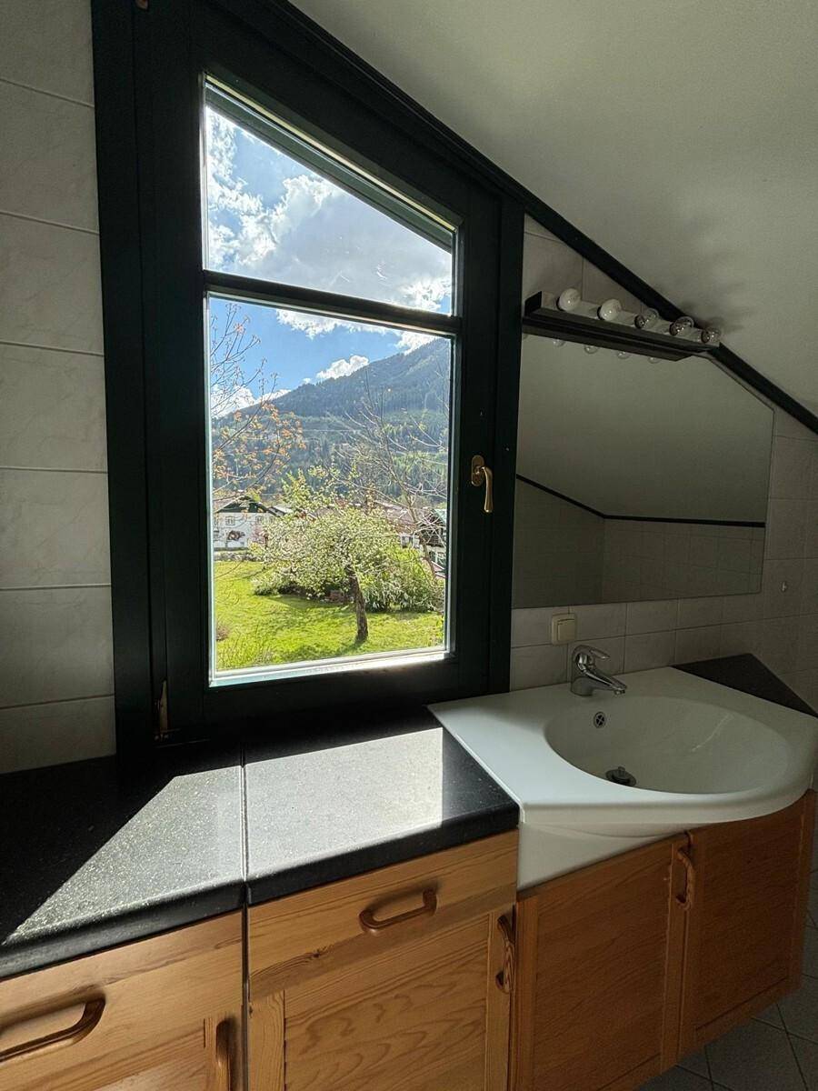 Bad mit Fenster