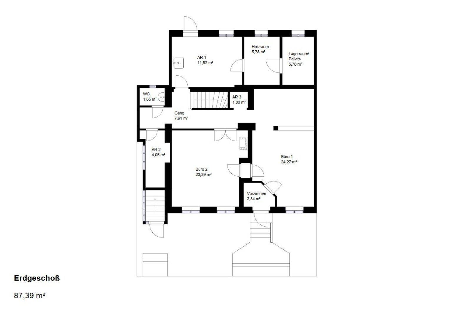 Grundriss des Erdgeschosses mit Büros, Heizraum und Lagerraum.
