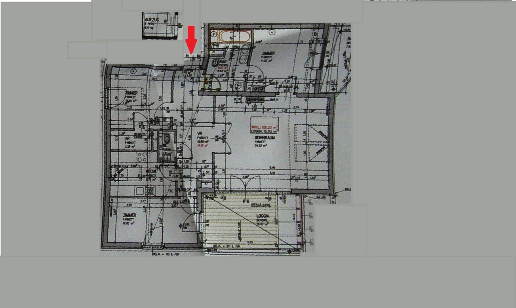 Detaillierter Grundriss der Wohnung mit Raumaufteilung und Loggia.
