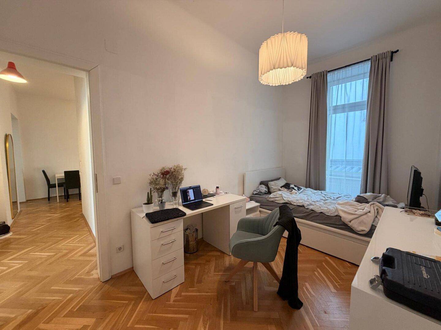 2. Schlafzimmer
