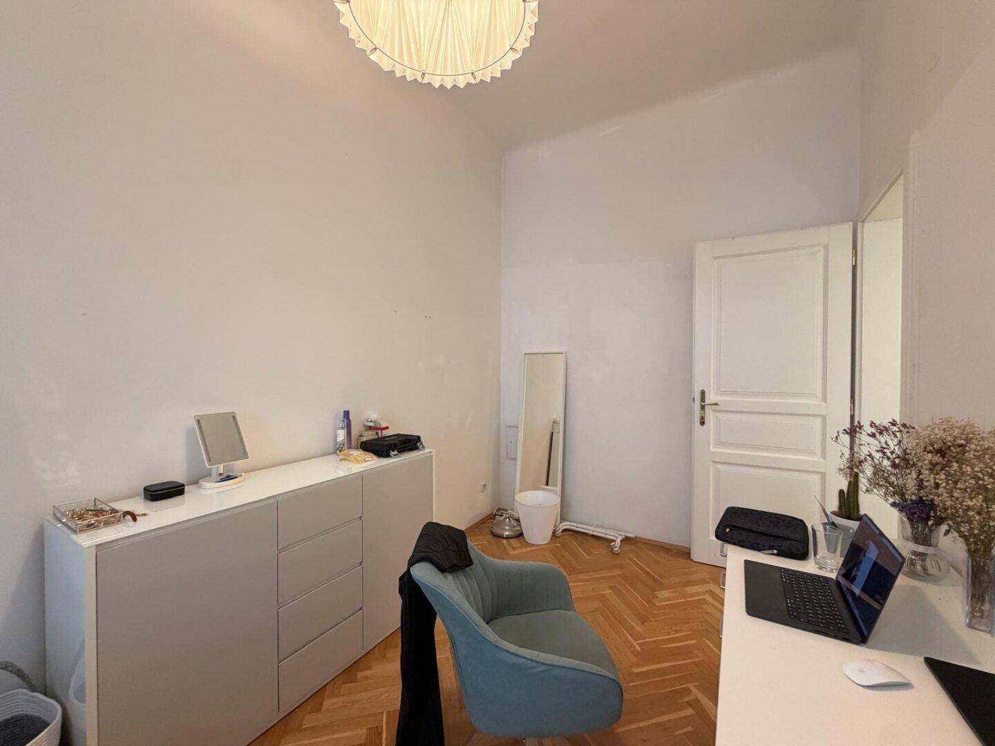 2. Schlafzimmer