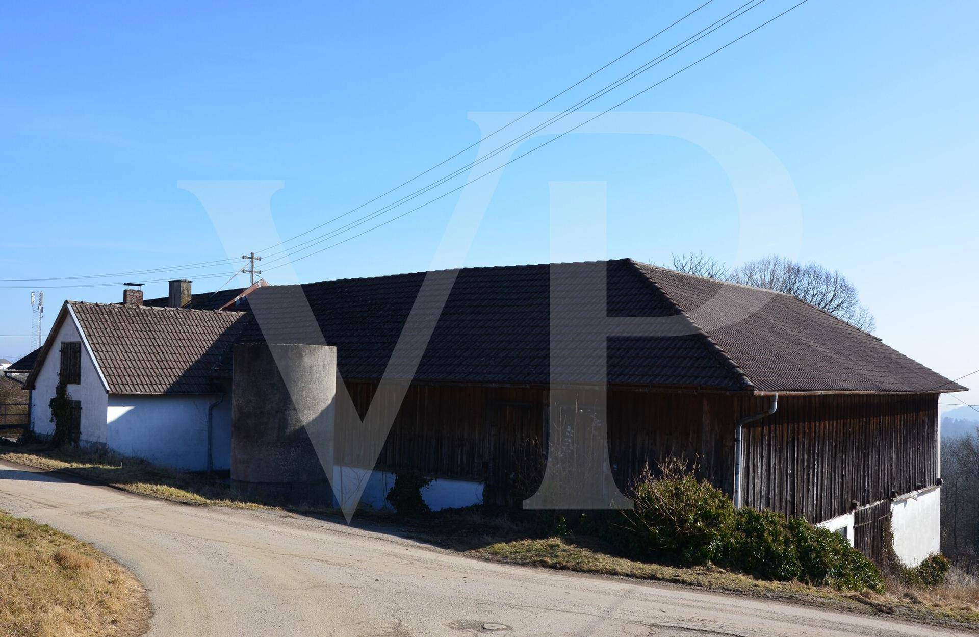 Sonniges Baugrundstück mit Altbestand in schöner Aussichtslage - Widok 3